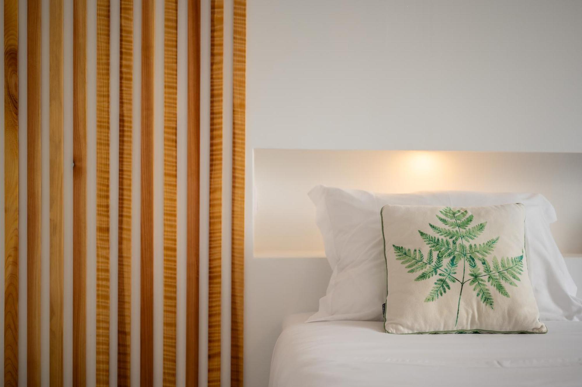 P&H Holiday Beach Apt 蓬塔德尔加达 外观 照片